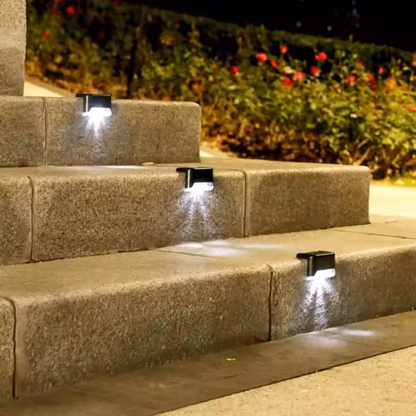 Neo Elect Solar Fence Light (Cool White Light)